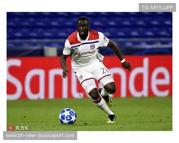 里昂拟在中场引入一名拥有高视野的统筹者,构建未来战术核心 里昂拟在中场引入一名拥有高视野的统筹者,构建未来战术核心