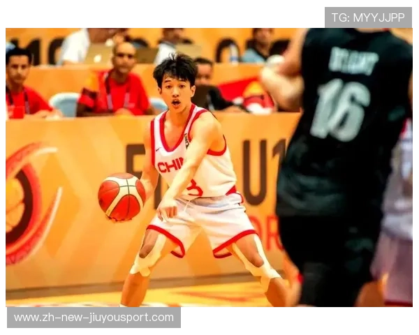 拼搏的青春让中国篮球闪耀世界，拼搏的青春最闪耀