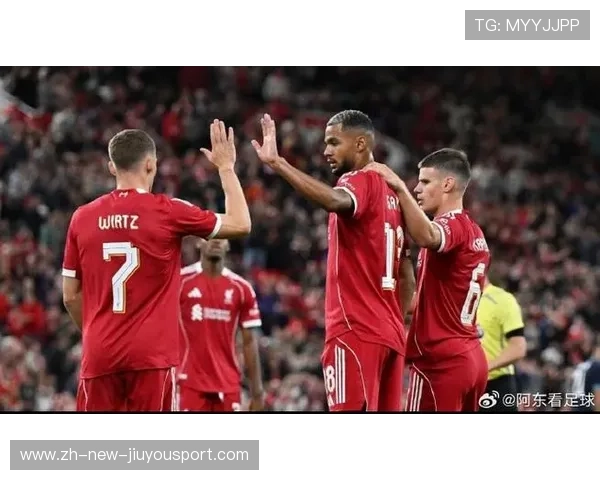 英超焦点：曼联逆转利物浦争夺季军，2021赛季曼联利物浦