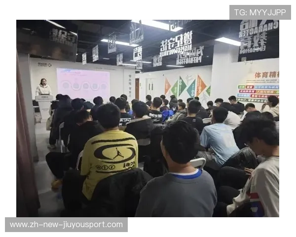 训练营：专业训练营为青年选手提供系统化培养计划，训练营课程